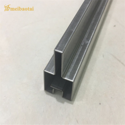 Irregular Shaped Grade 304 Stainless Steel Tile Trim Decorate Wall Edge 3048mm Length