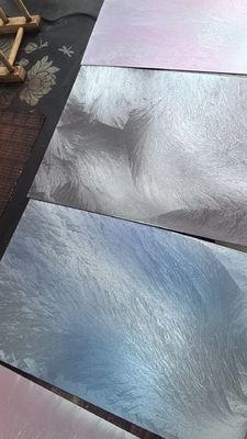 Хорошая цена Модный цветный щетка узора нержавеющей стали пластины декорации студия онлайн