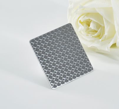 Хорошая цена Уникальная эстетика и долговечность: Лист из нержавеющей стали с тиснением для внутренней и наружной отделки онлайн